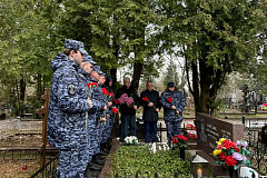 Столичные росгвардейцы почтили память Героя России