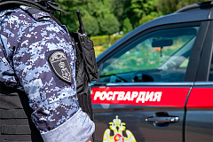 На северо-востоке столицы росгвардейцы задержали мужчину, открывшего стрельбу из травматического пистолета  