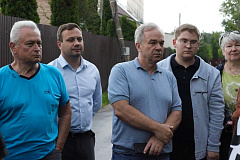 Александр Тавлеев провел обход в микрорайоне Солнечный