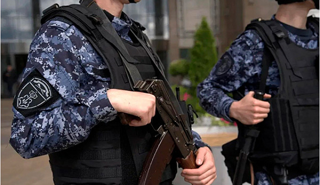 Столичные росгвардейцы задержали дебошира в больнице на западе Москвы  