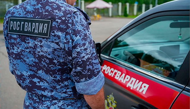 Московские росгвардейцы остановили автомобиль, находящийся в федеральном розыске 