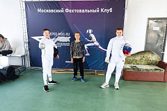 Воспитанники кружка фехтования получили новые спортивные разряды