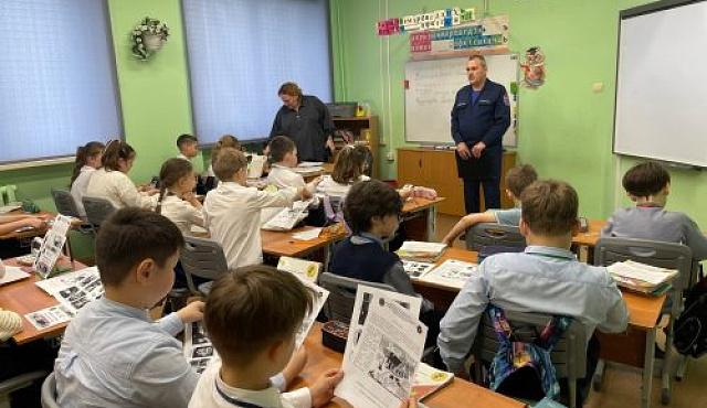 В Школе 2073 прошел мастер-класс по пожарной безопасности