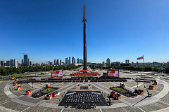Кадеты школы №2073 приняли участие в параде «Не прервется связь поколений»