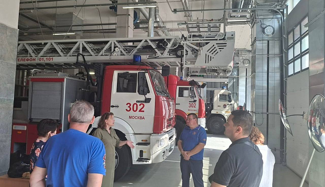 Для общественных советников района Вороново организовали встречу с представителями пожарно-спасательного отряда № 302