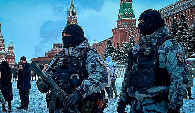 Столичные росгвардейцы приняли участие в обеспечении правопорядка и безопасности в новогоднюю ночь 