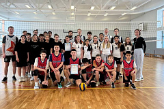 Волейбольный матч состоялся на площадке «Кленово» 